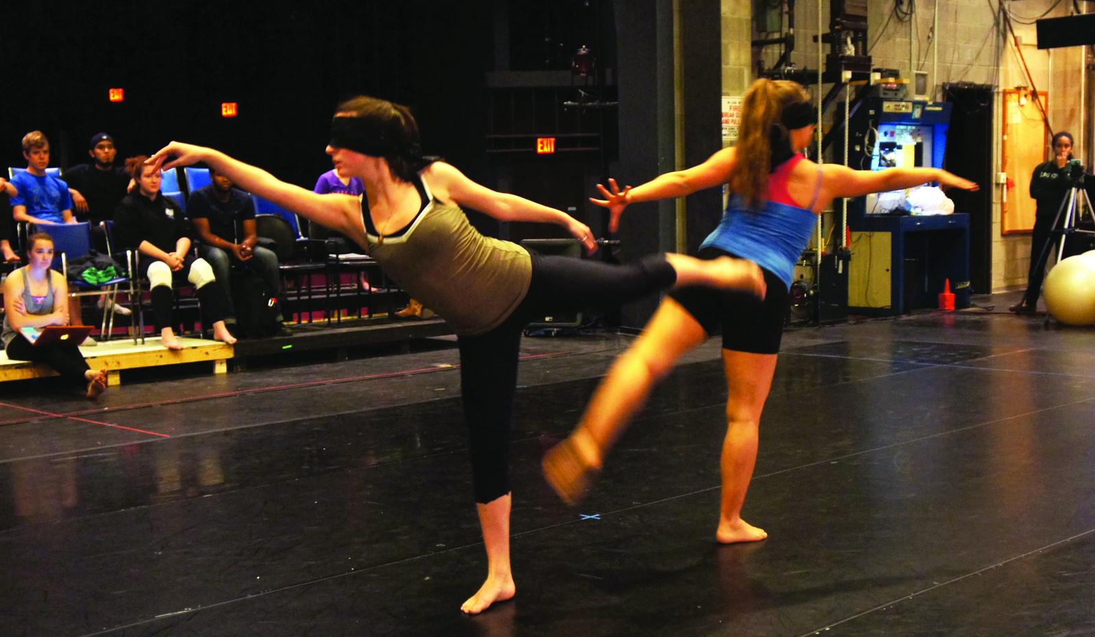 Fall Dance Concert showcases modern dance