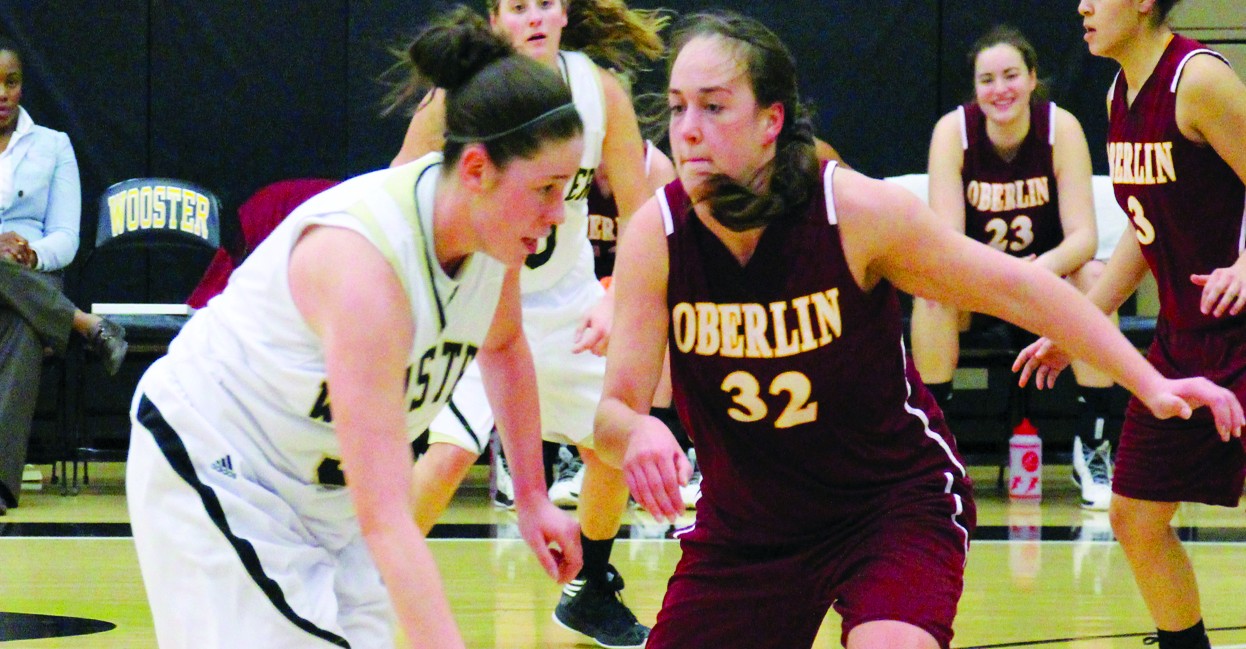 Women’s basketball wins splits weekend games