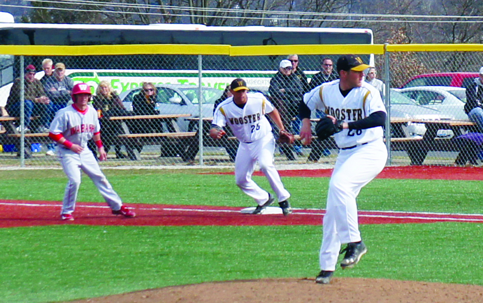 Baseball has solid weekend against Wabash, Case Western